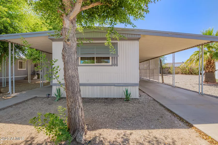 6942 W OLIVE Avenue #44, Peoria, AZ 85345