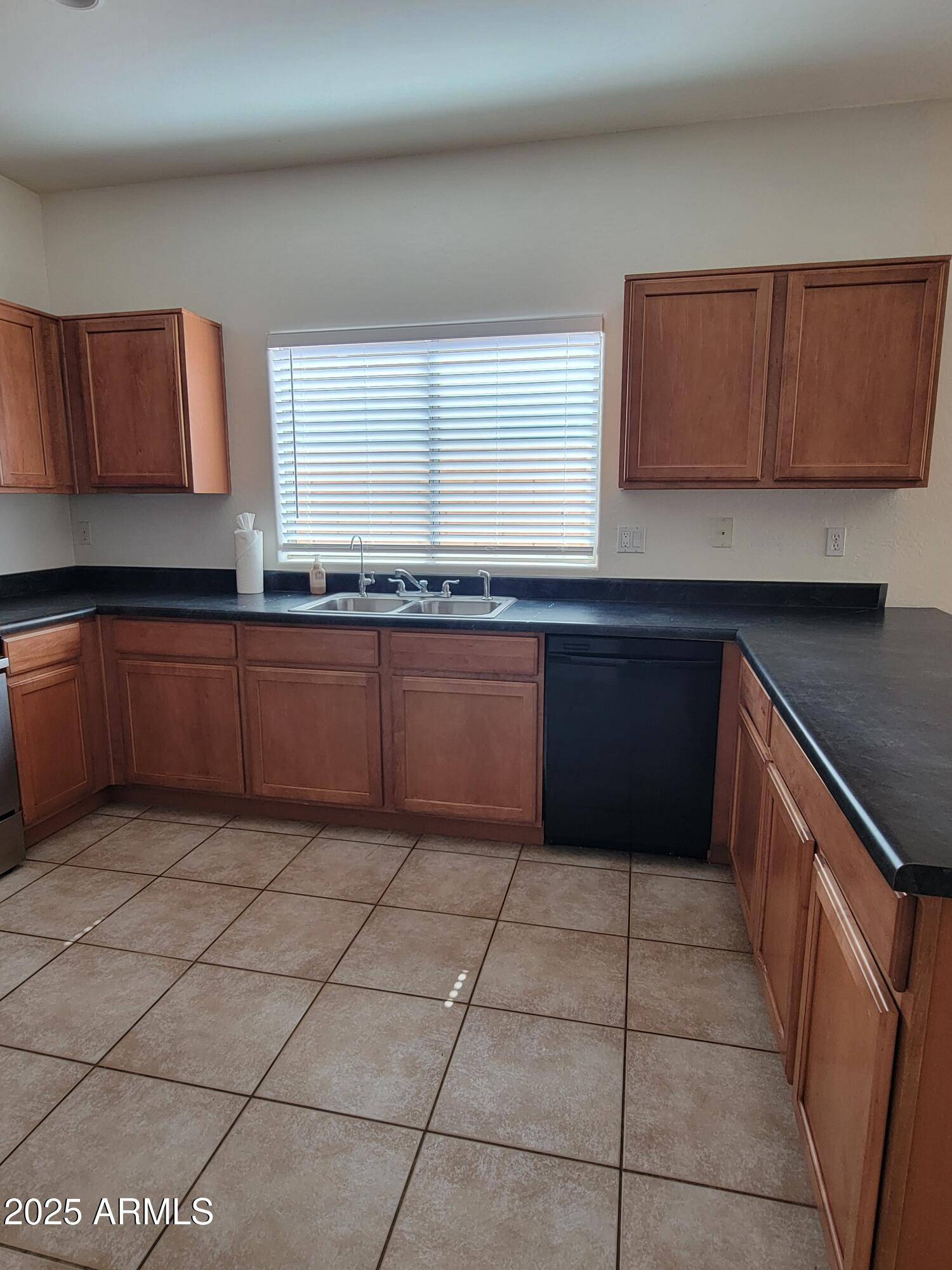 Maricopa, AZ 85139,45057 W WINDROSE Drive