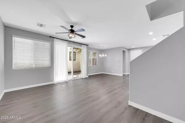 Phoenix, AZ 85028,11900 N 32ND Street #19