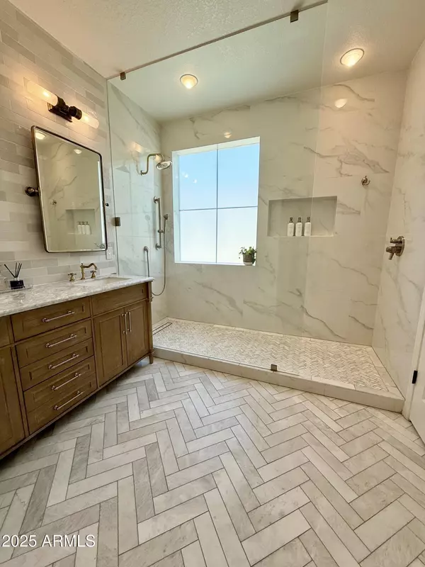 Peoria, AZ 85383,8450 W QUAIL TRACK Drive