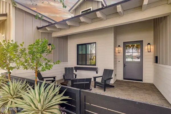 3530 E GLENROSA Avenue, Phoenix, AZ 85018