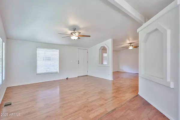 Phoenix, AZ 85050,3901 E PINNACLE PEAK Road #196