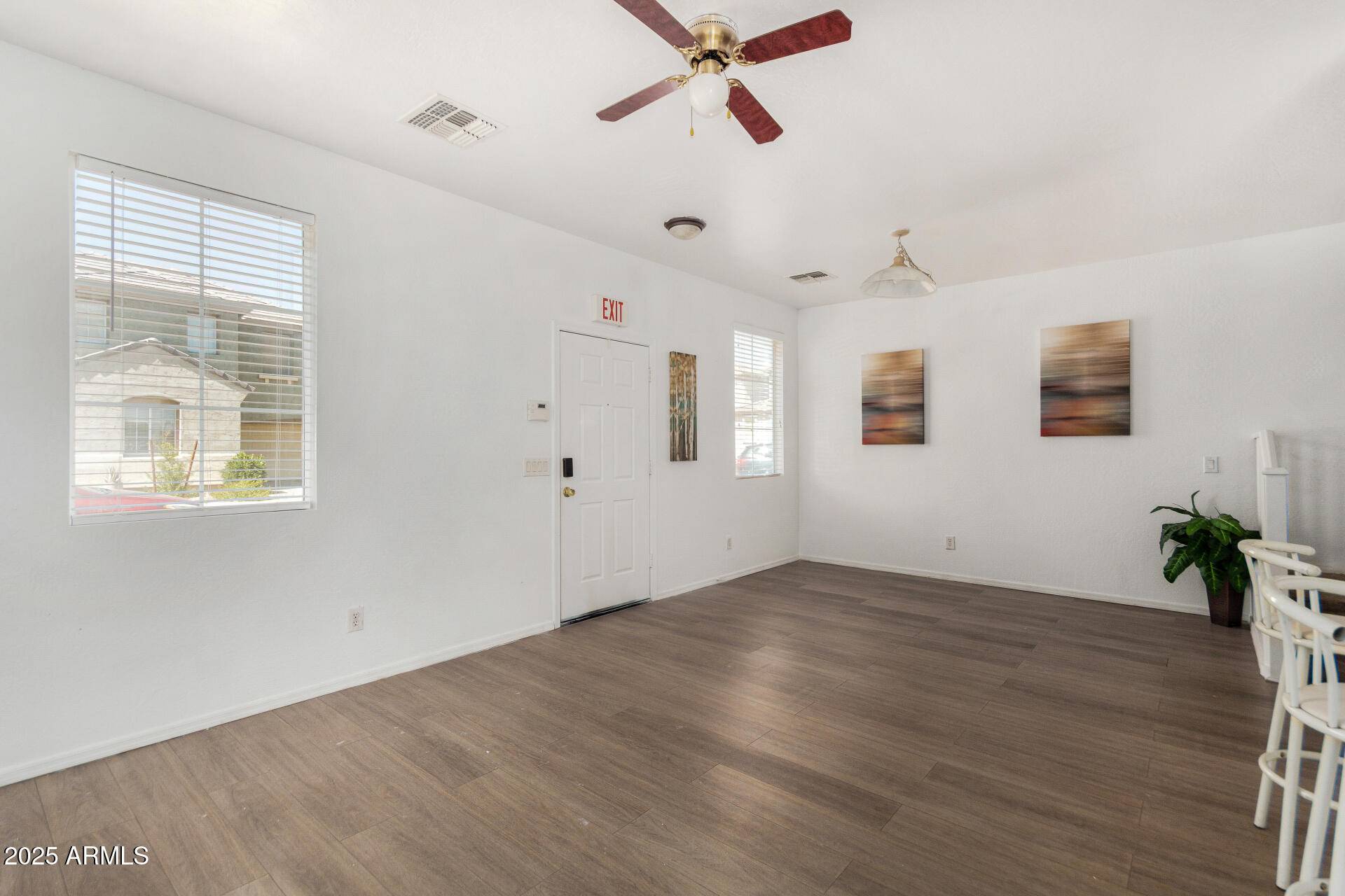 Phoenix, AZ 85043,5141 W WARNER Street