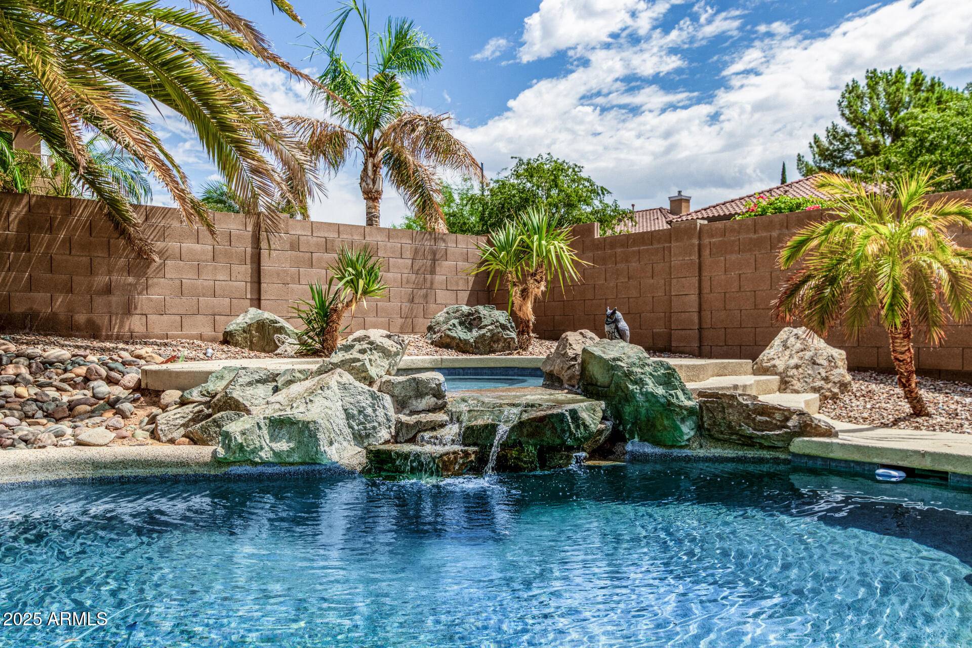 7242 W CRABAPPLE Drive, Peoria, AZ 85383