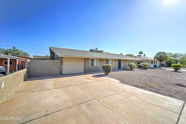 Phoenix, AZ 85015,2340 W EARLL Drive