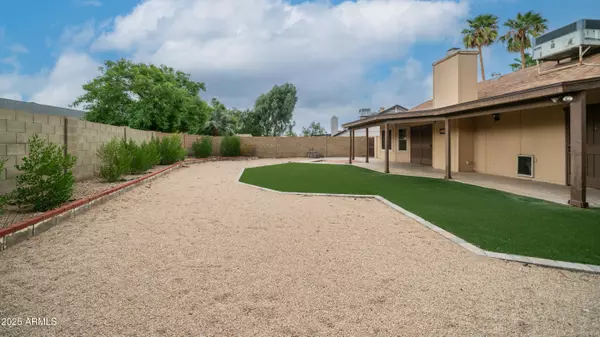 Phoenix, AZ 85027,19055 N 5TH Avenue