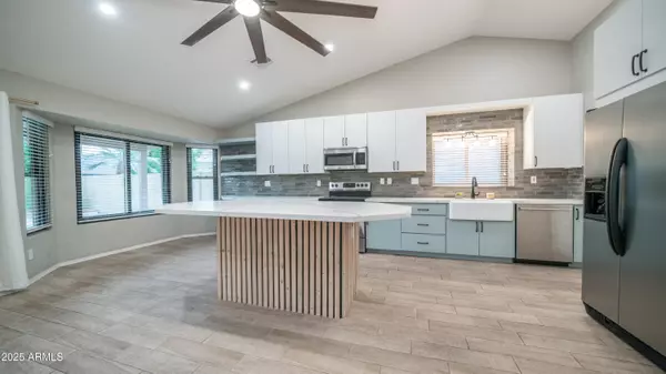 Phoenix, AZ 85027,19055 N 5TH Avenue