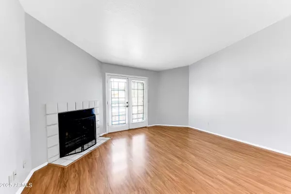 Phoenix, AZ 85032,15402 N 28TH Street #226