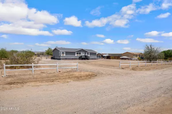 San Tan Valley, AZ 85143,10438 E BELLA Lane