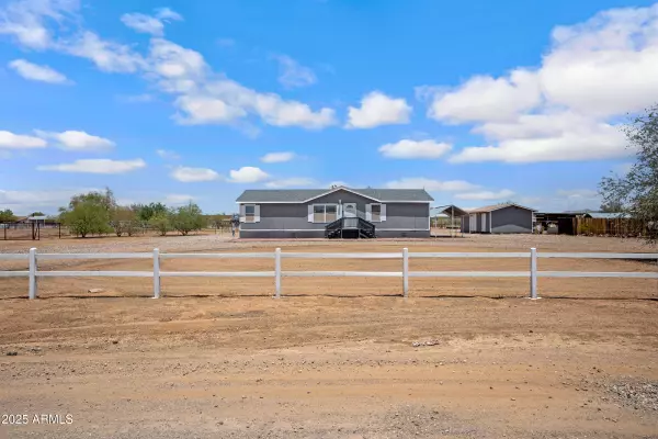 10438 E BELLA Lane, San Tan Valley, AZ 85143