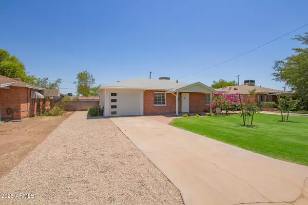 Phoenix, AZ 85015,2139 W WHITTON Avenue