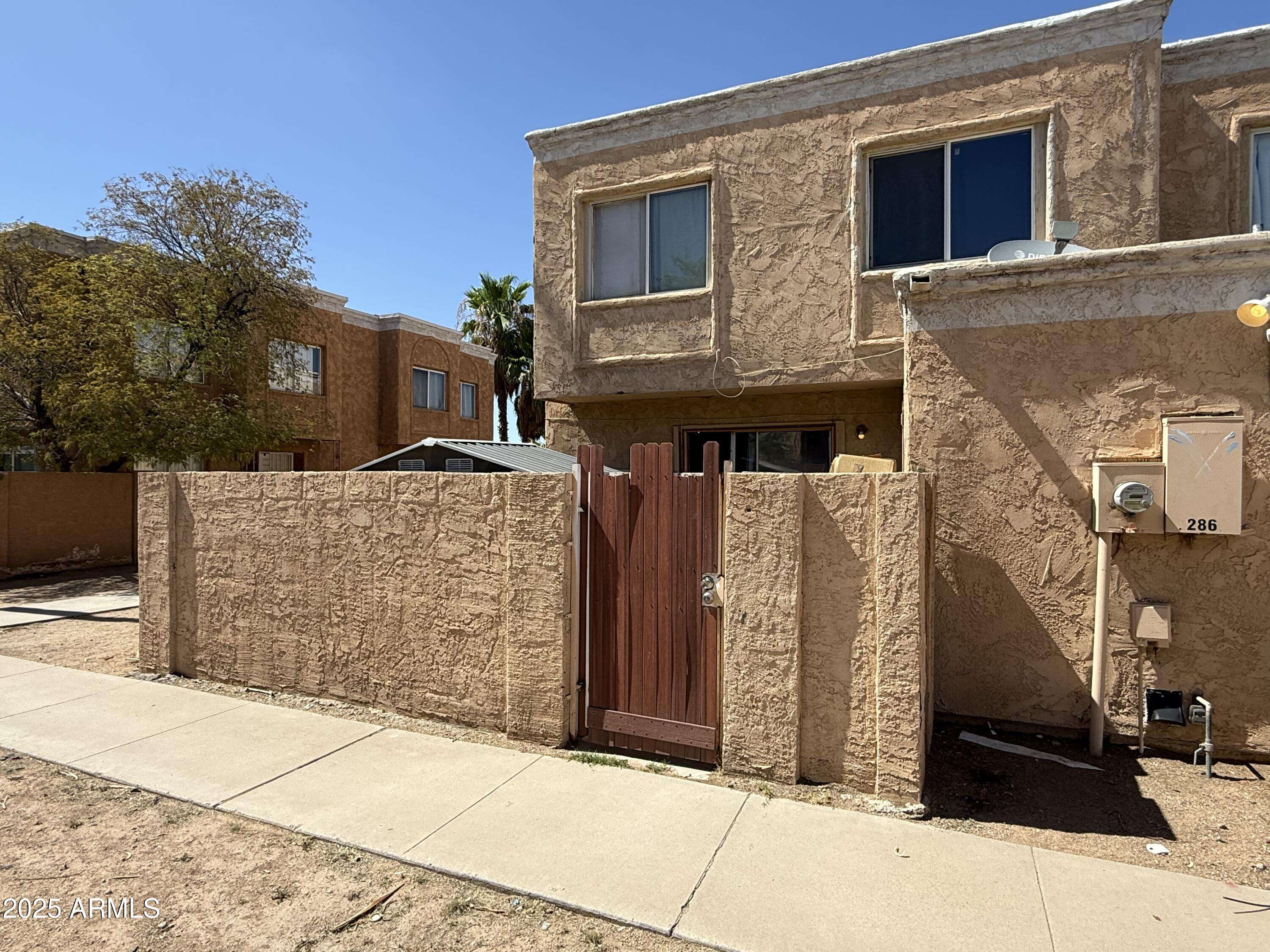 Phoenix, AZ 85040,4513 E Riverside Street