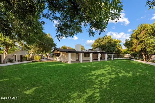 Phoenix, AZ 85021,7630 N 4TH Avenue
