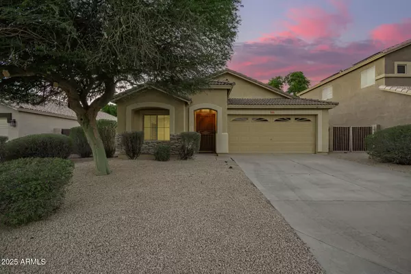 6772 W BUCKSKIN Trail, Peoria, AZ 85383