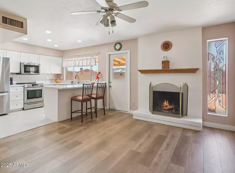 3937 W SWEETWATER Avenue, Phoenix, AZ 85029