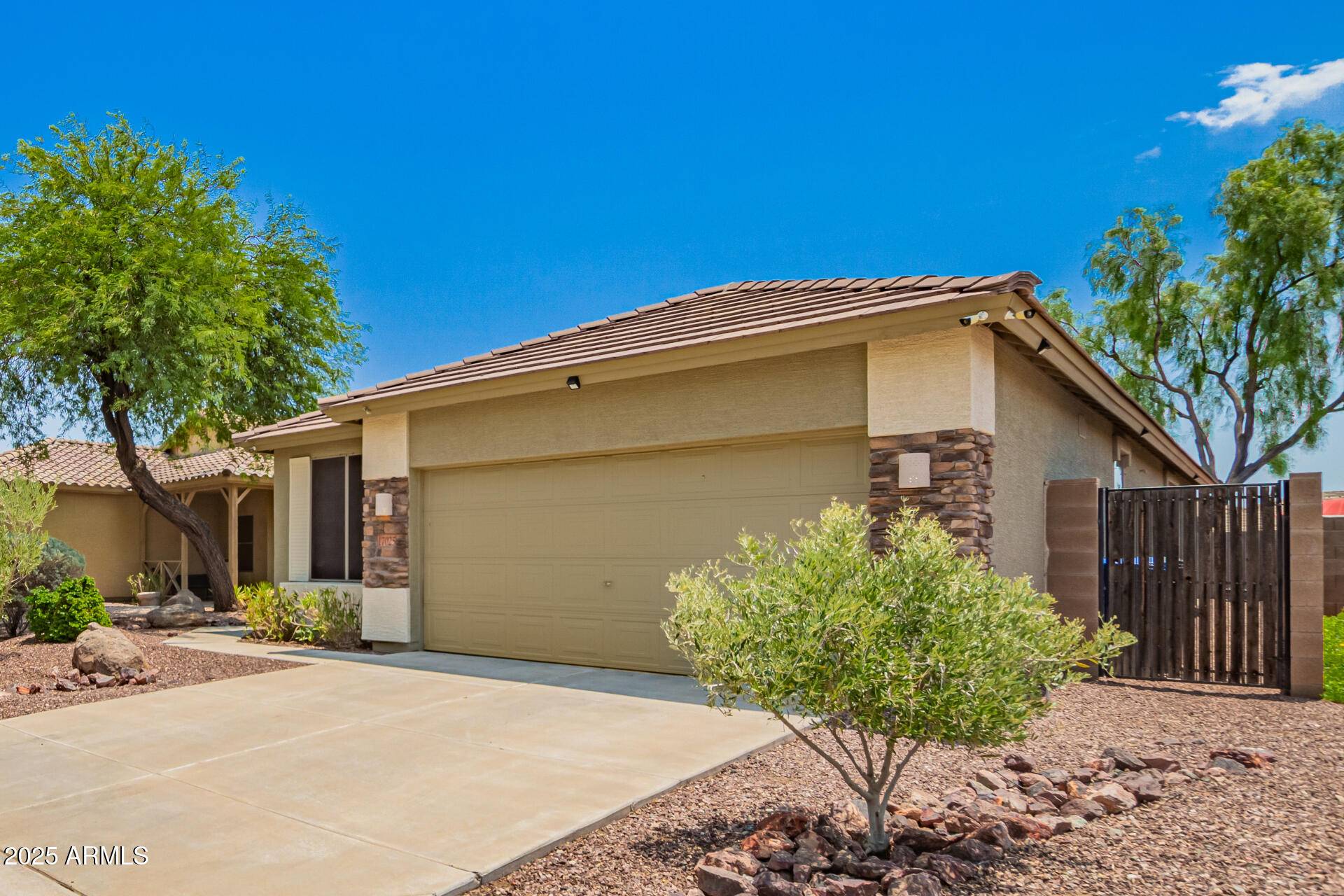 17025 W YOUNG Street, Surprise, AZ 85388