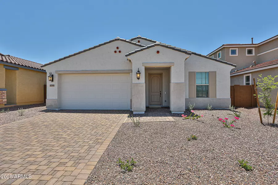 8759 W COLTER Street, Glendale, AZ 85305