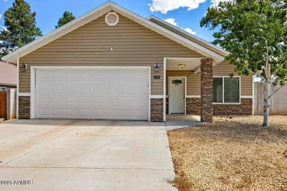 Show Low, AZ 85901,1101 W COOLEY Street