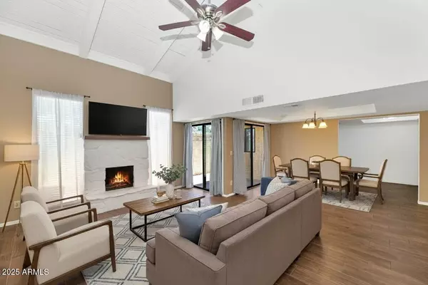 Phoenix, AZ 85014,5726 N 10TH Street #5