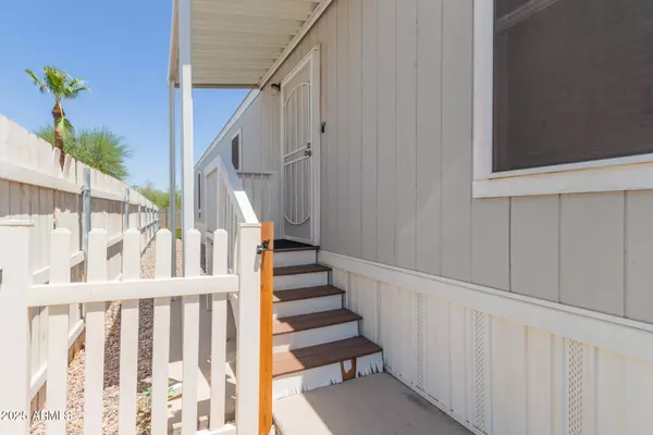 Chandler, AZ 85286,1650 S Arizona Avenue #117