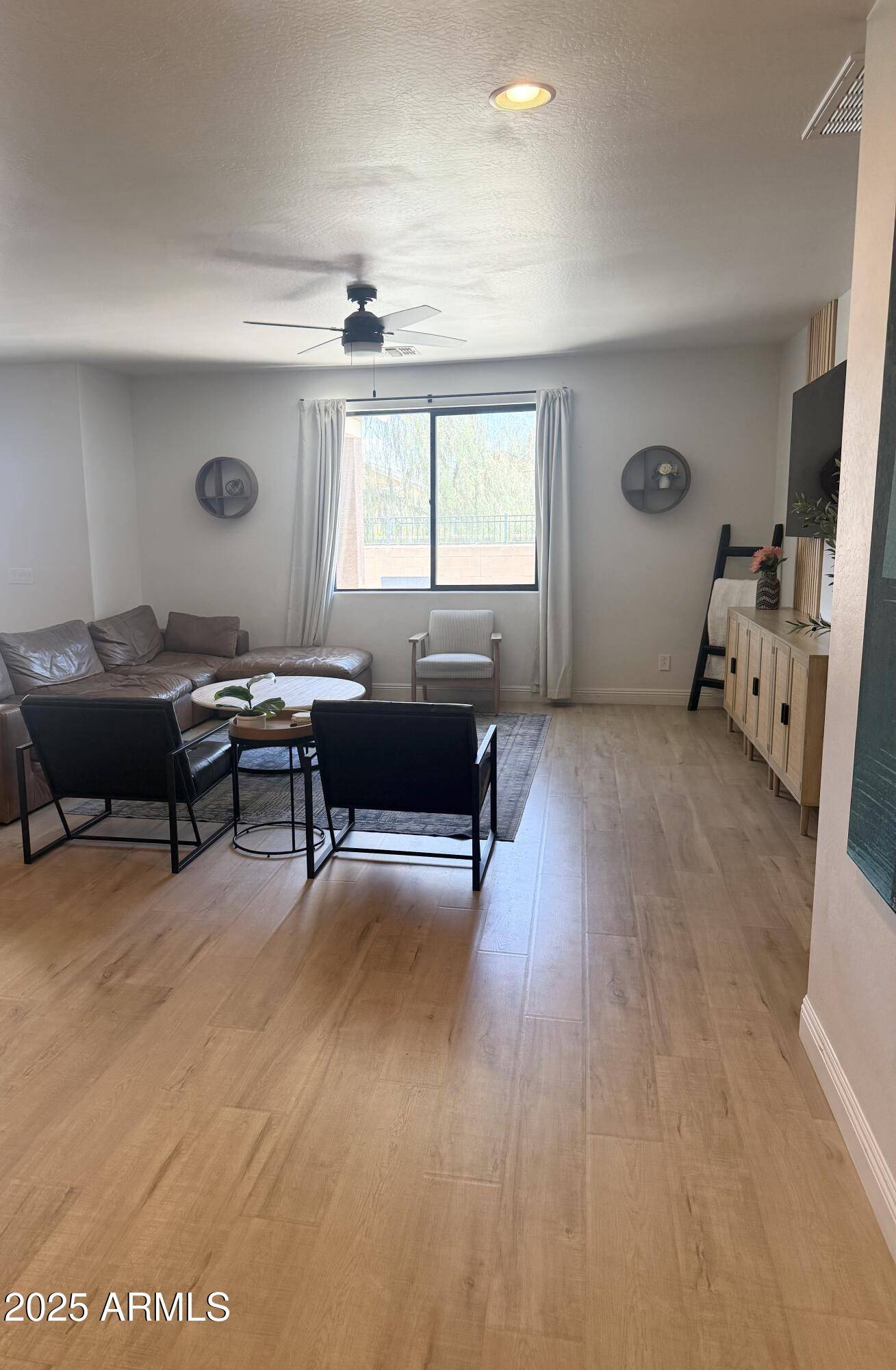 Queen Creek, AZ 85142,21968 E CAMACHO Road E