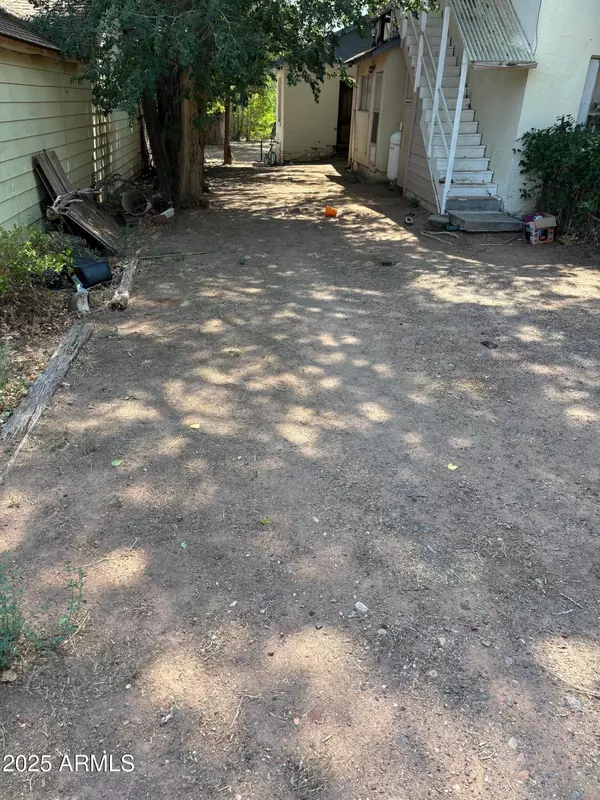 St Johns, AZ 85936,195 E 1ST South Street S