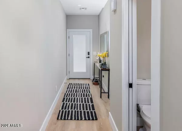 Phoenix, AZ 85008,3833 E MONTEREY Way