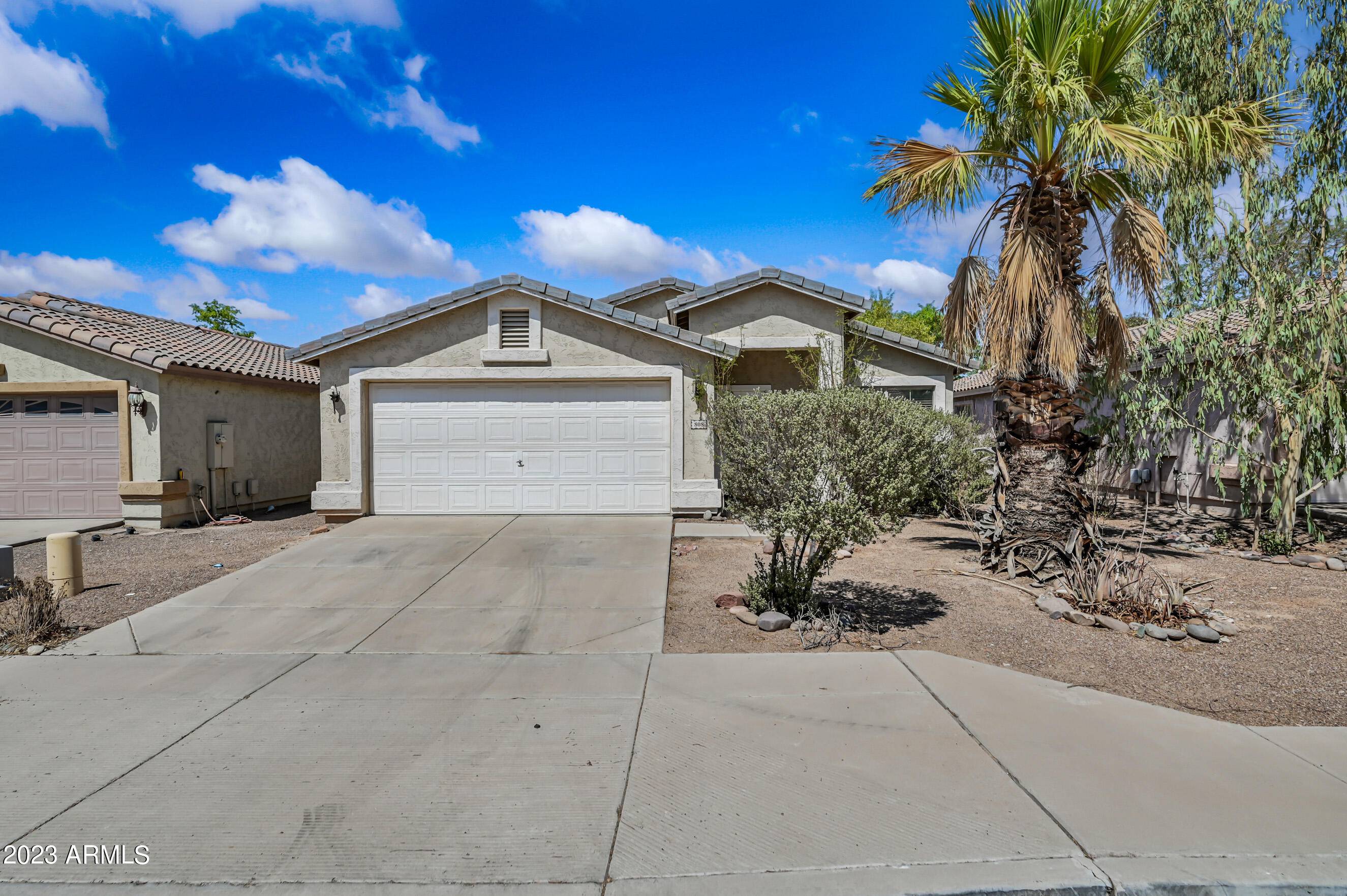 808 W ROESER Road, Phoenix, AZ 85041