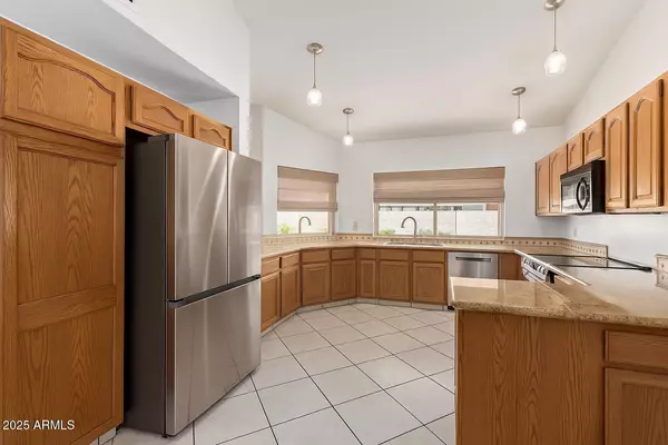 Tempe, AZ 85284,1966 E BELMONT Drive