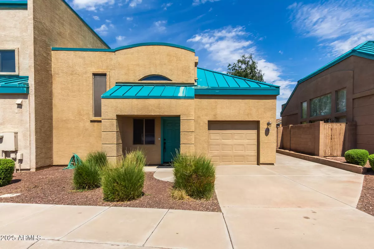 Mesa, AZ 85204,1015 S VAL VISTA Drive #36