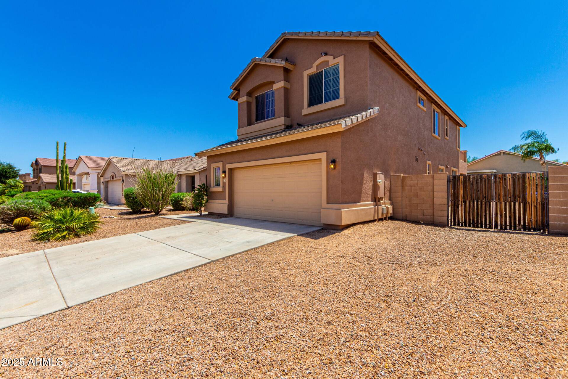 San Tan Valley, AZ 85144,2319 W GOLDMINE MOUNTAIN Drive