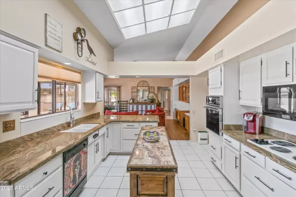 Sun City West, AZ 85375,14422 W YOSEMITE Drive