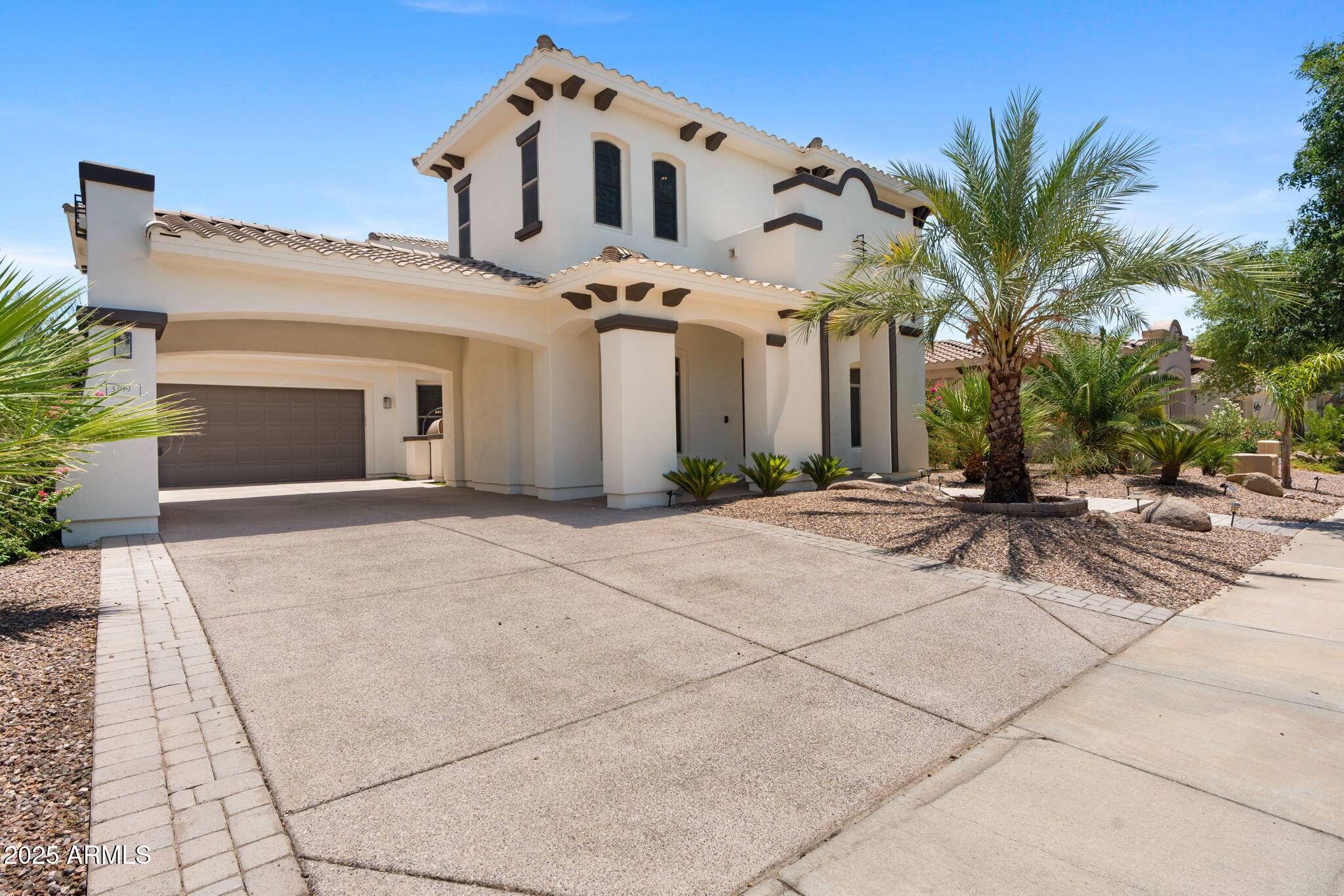 3799 S SKYLINE Drive, Gilbert, AZ 85297