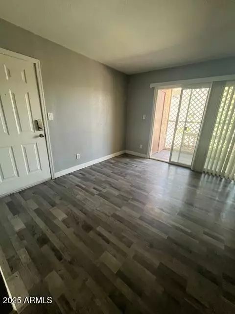 Phoenix, AZ 85021,2121 W Royal Palm Road #1014