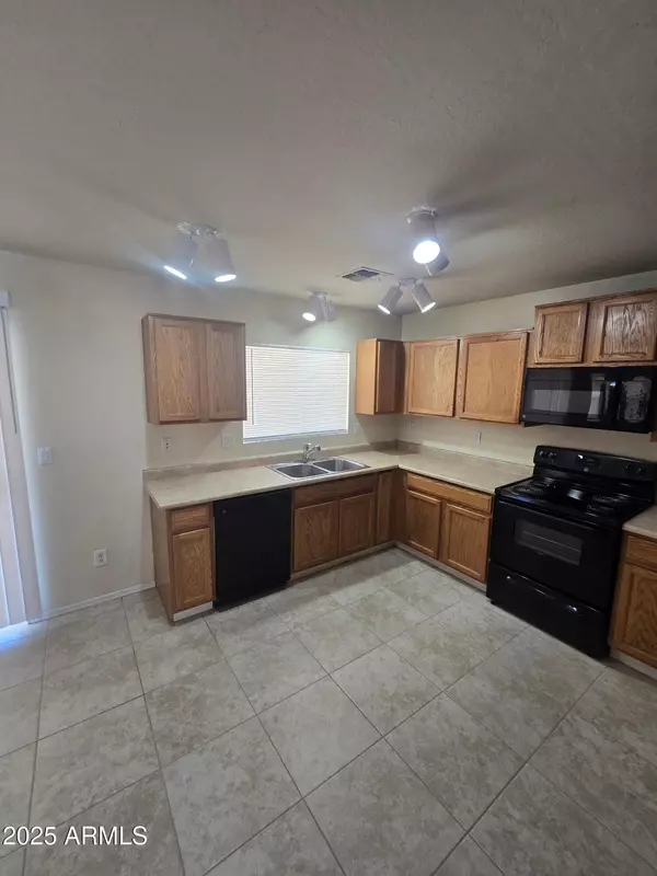 San Tan Valley, AZ 85143,4036 E MORENCI Road