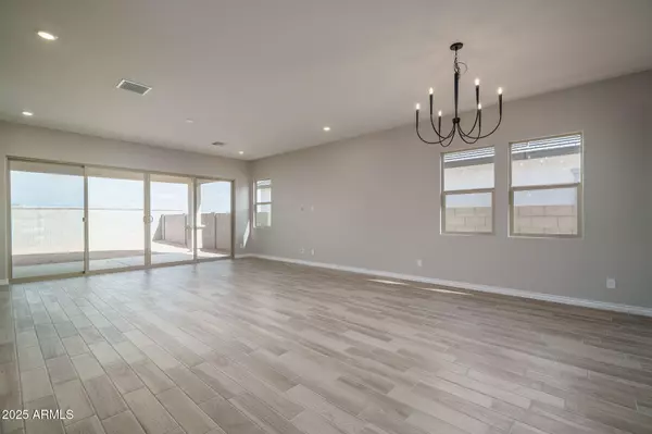 Litchfield Park, AZ 85340,18742 W WESTVIEW Street