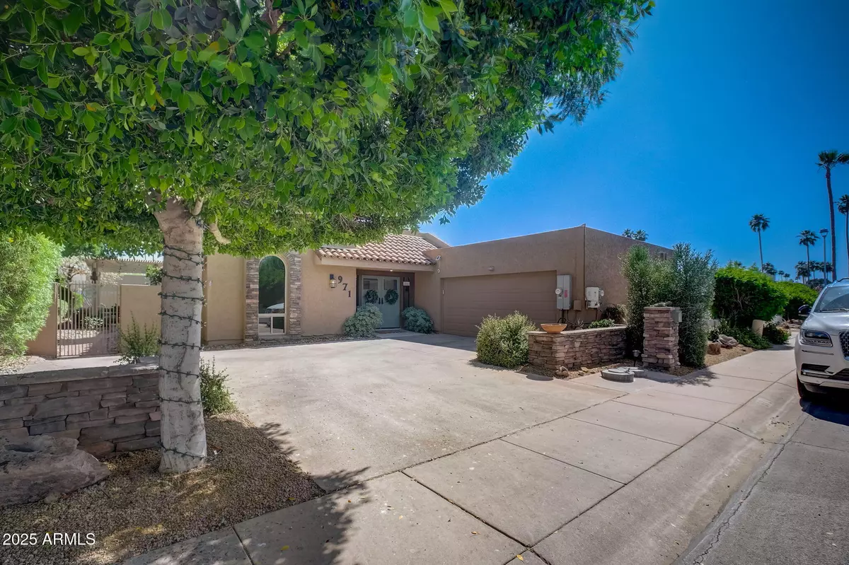 Litchfield Park, AZ 85340,971 E ACACIA Circle