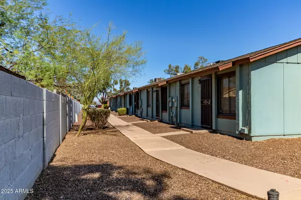 Phoenix, AZ 85033,3645 N 69TH Avenue #11