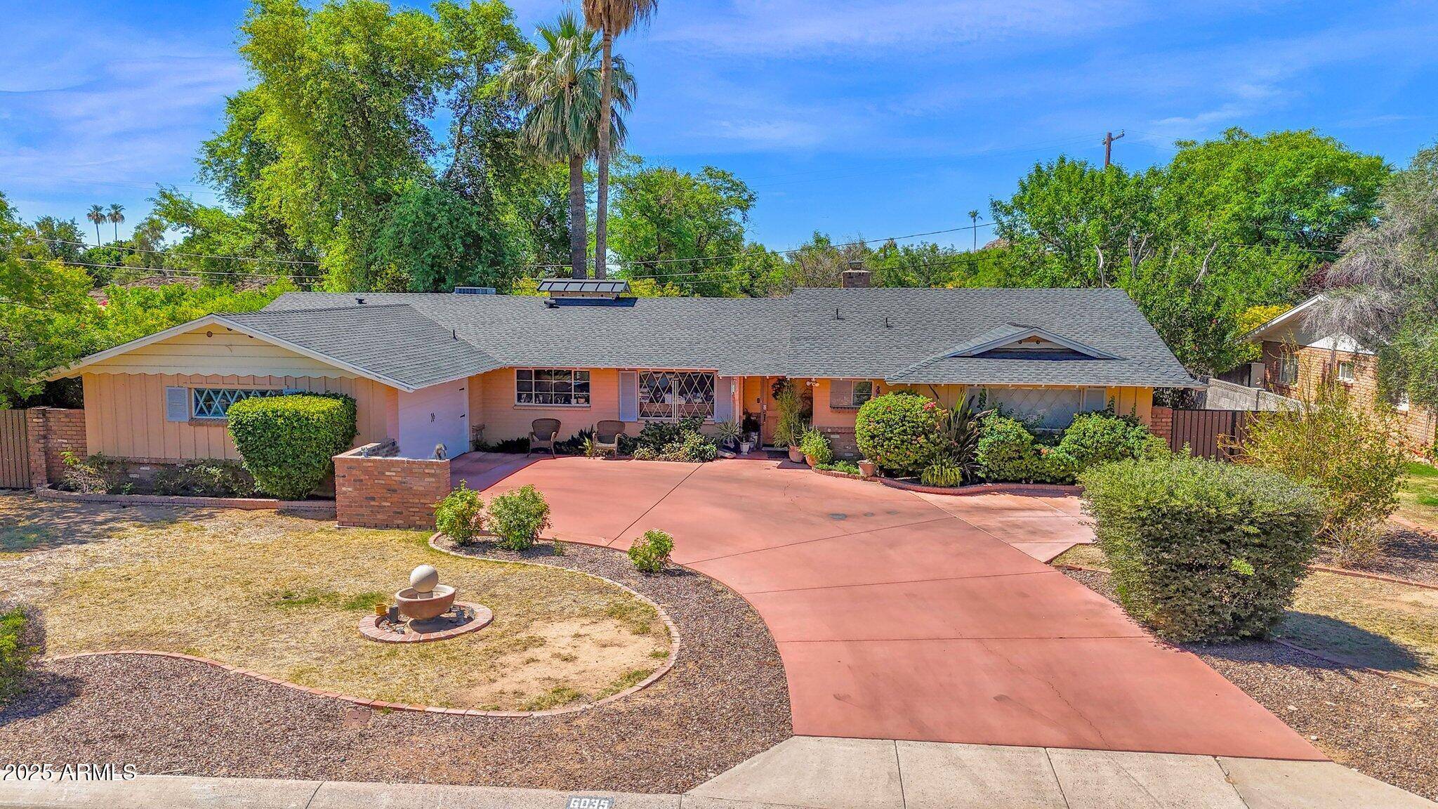 Scottsdale, AZ 85251,6035 E CALLE DEL NORTE --