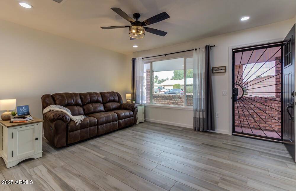 Sun City West, AZ 85375,13227 W DESERT GLEN Drive