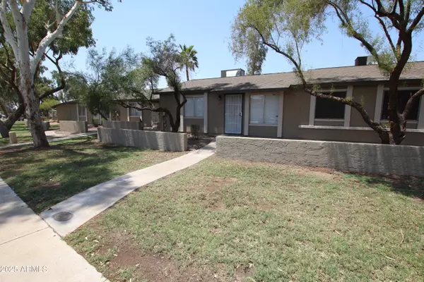 Phoenix, AZ 85033,6711 W OSBORN Road #94