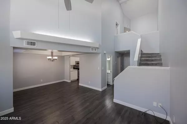 Scottsdale, AZ 85251,7835 E GLENROSA Avenue #11