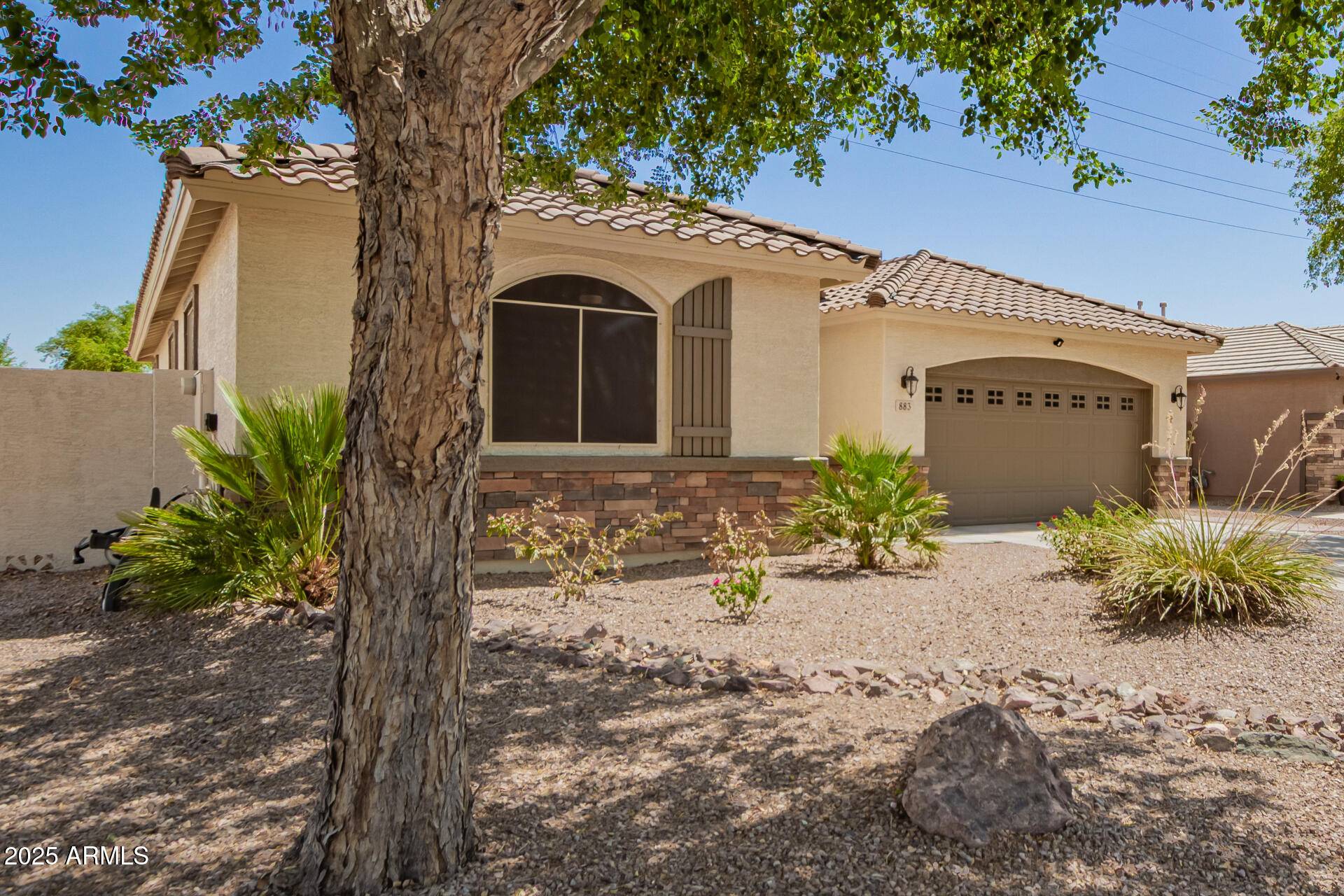 Gilbert, AZ 85297,883 E BUCKINGHAM Avenue
