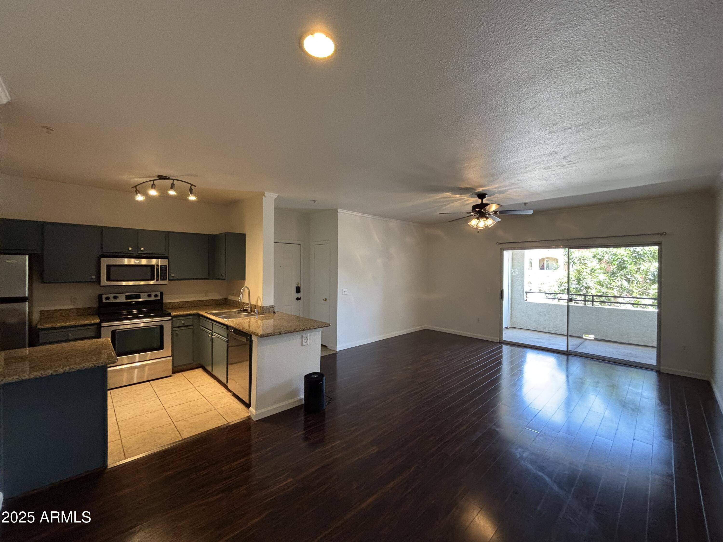 Phoenix, AZ 85008,5345 E VAN BUREN Street #261