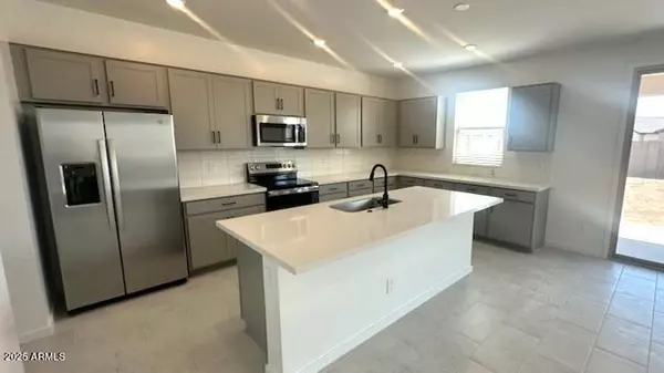 Buckeye, AZ 85326,5573 S 253RD Avenue