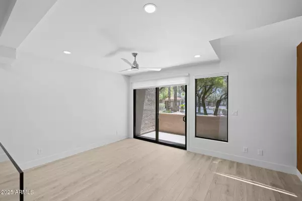 Scottsdale, AZ 85254,5122 E SHEA Boulevard #1012