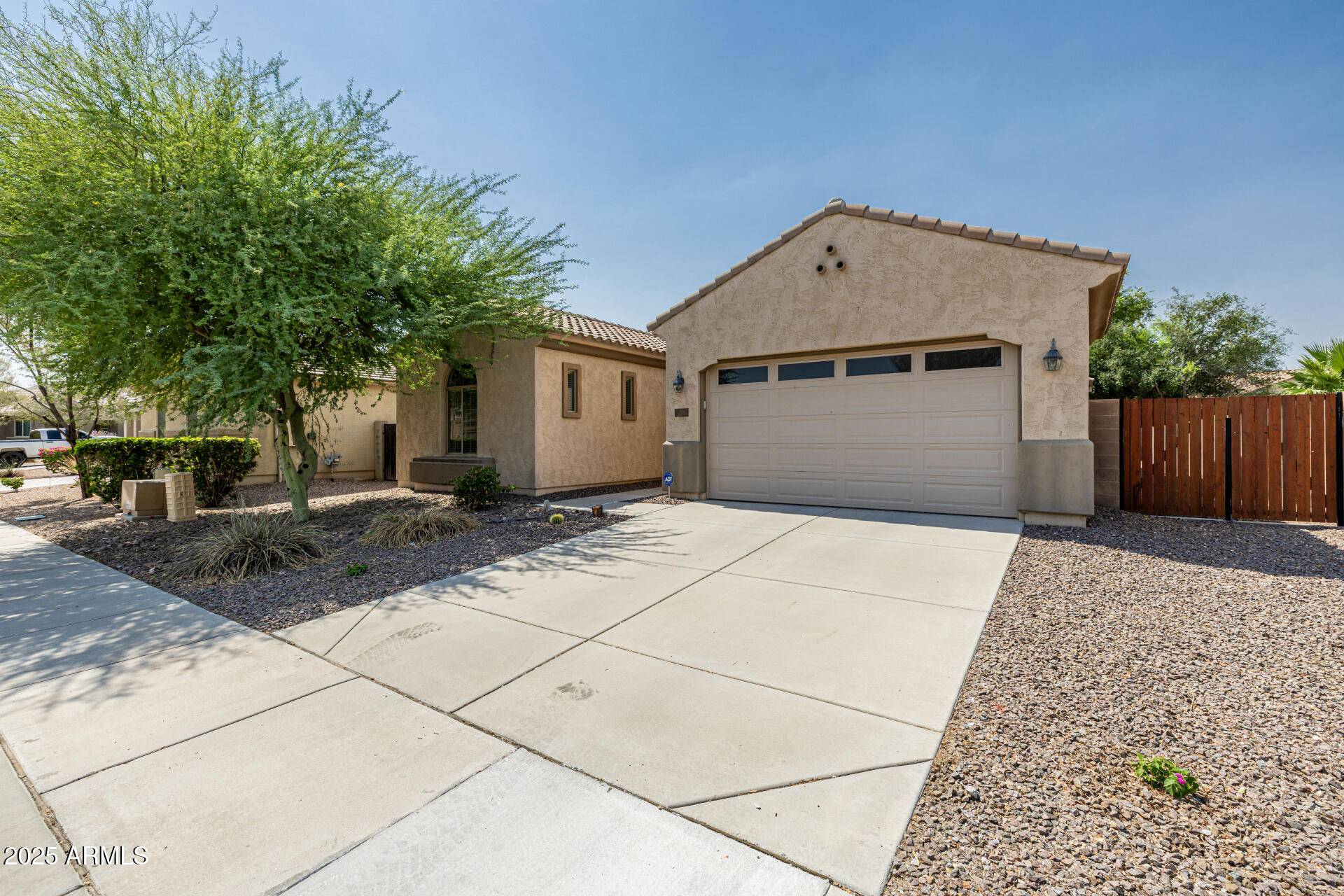 16991 W GIBSON Lane, Goodyear, AZ 85338