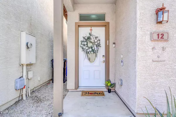 Phoenix, AZ 85018,3034 N 39TH Street #12