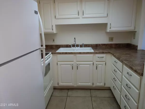Sun City, AZ 85351,10330 W THUNDERBIRD Boulevard #A333