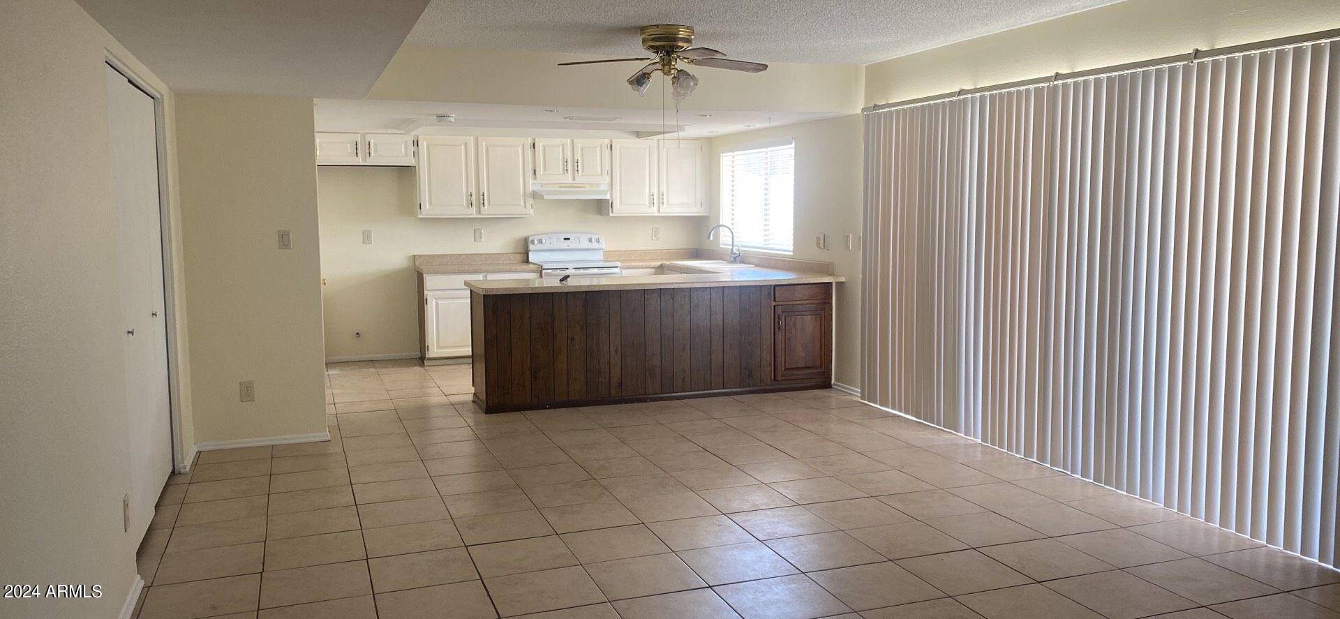 Glendale, AZ 85302,10019 N 48TH Drive